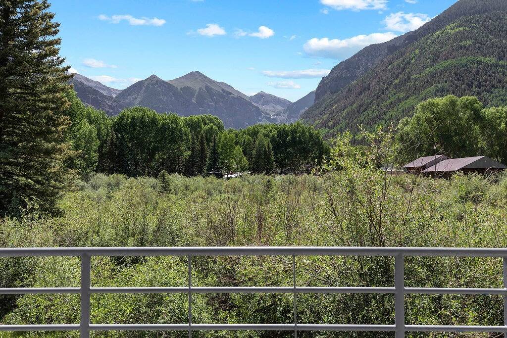 Ganze Wohnung, The River Trail Retreat: Waterfalls and Festivals in Telluride, Telluride Ski Resort