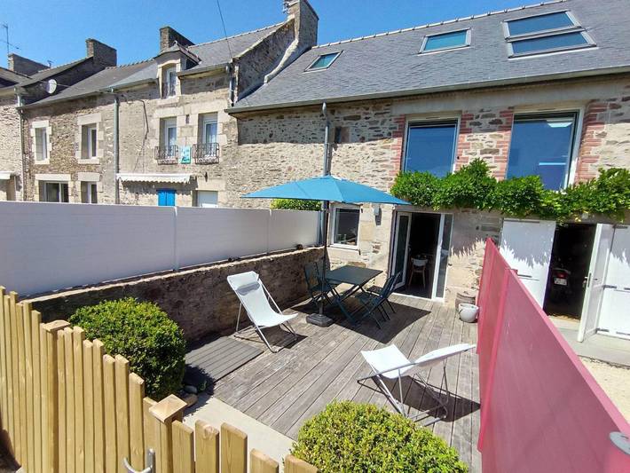 Gîte pour 4 personnes, avec terrasse à Pleslin-Trigavou - 2
