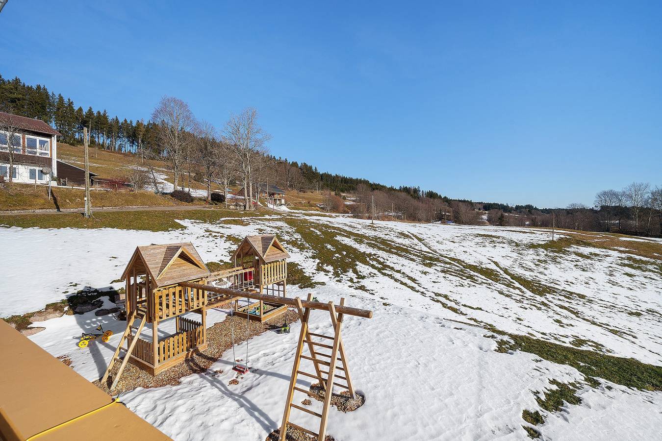Ganze Wohnung, Ferienwohnung 'Hirtebube' mit Gemeinschaftsgarten, Balkon und Wlan in Lenzkirch, Südschwarzwald