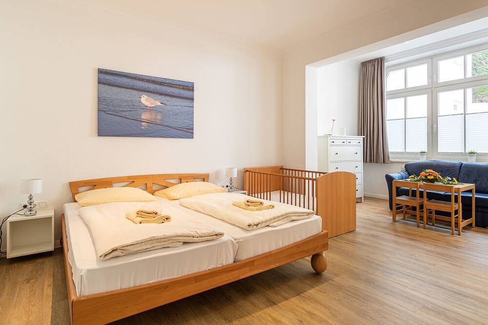 Villa Eden Fewo 1 / 3-Raum Apartment - A.6, Apartment 1 / 3-Raum-Fewo 90qm mit in Ostseebad Binz, Binz