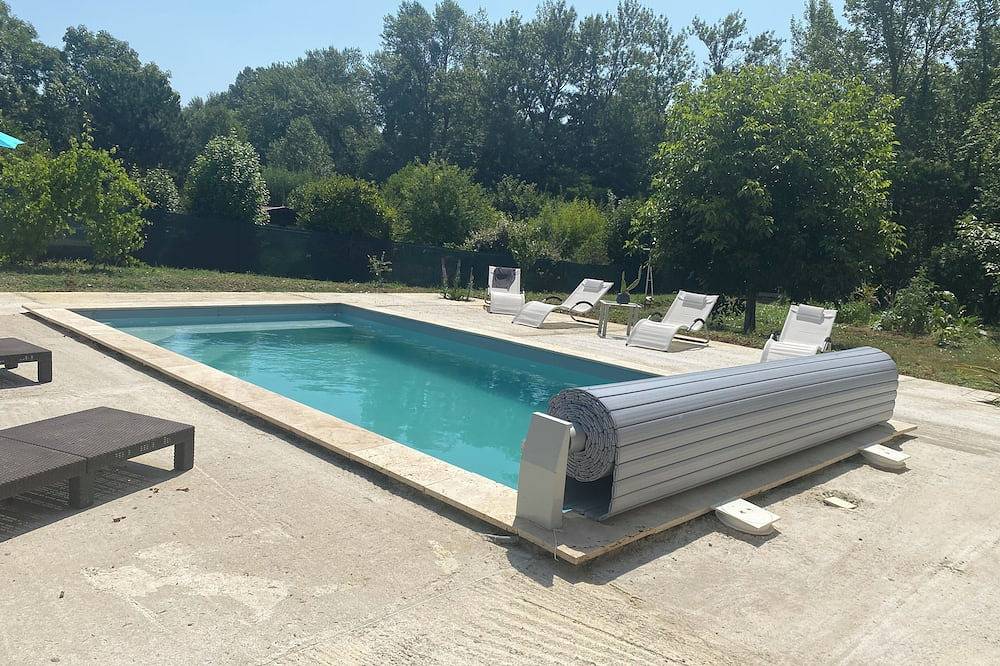 Charming single-storey house with saltwater pool. Completely renovated in 2022 in Espéraza, Regionaler Naturpark Corbières-Fenouillèdes