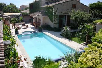 Cottage pour 6 personnes, avec terrasse et jardin à Sorgues