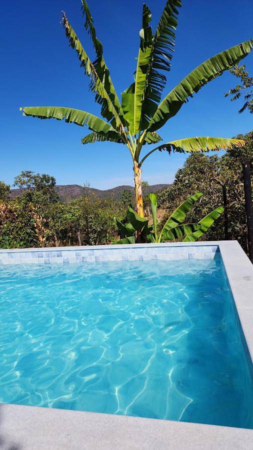 Casas e apartamentos de temporada para 5 pessoas, com piscina e vista e ainda jardim em Alto Paraíso de Goiás