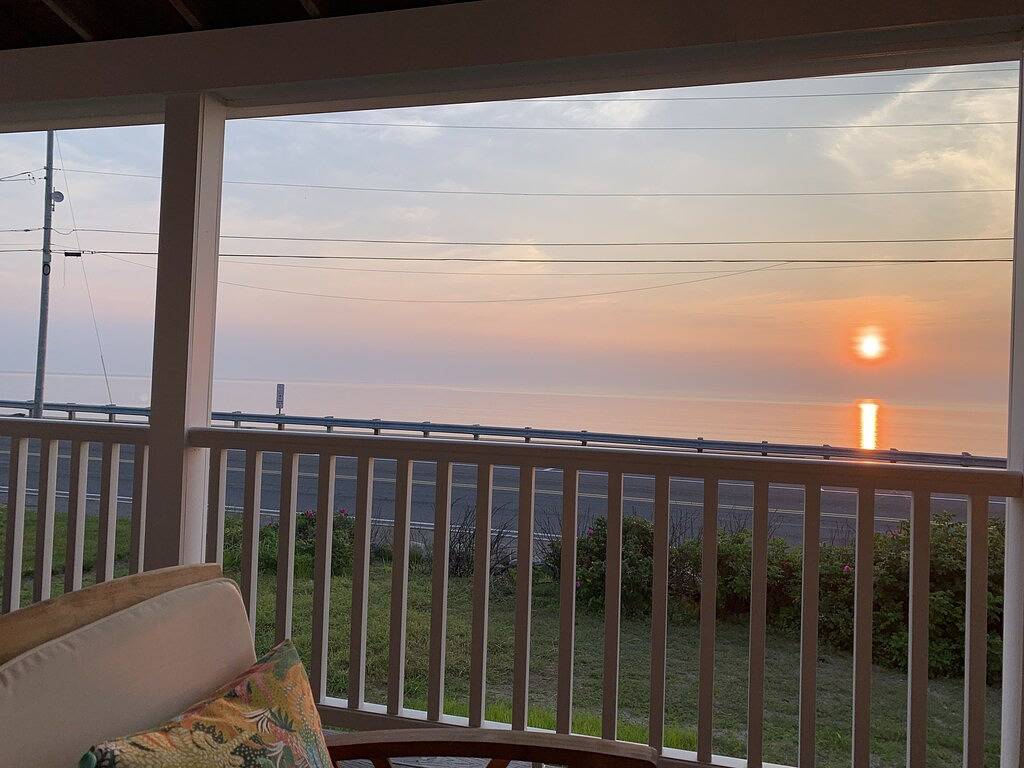 Ocean Front mit Panoramablick - Gehen Sie zum Strand und in die Stadt! in Marshfield, Massachusetts