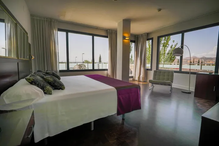 Hôtel pour 3 personnes, avec vue et balcon - 1