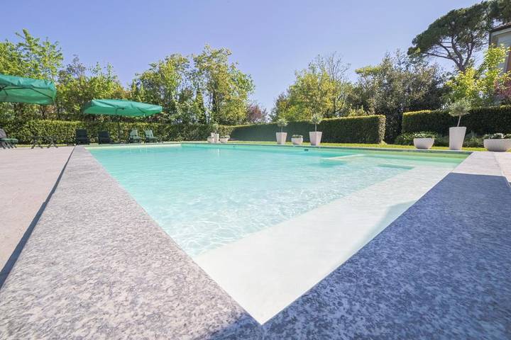 Location de vacances pour 4 personnes, avec jardin ainsi que piscine et vue à Loro Piceno - 3