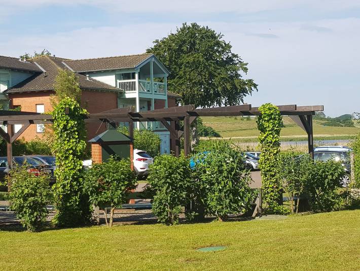 Bungalow für 4 Personen, mit Terrasse und Garten in Sellin - 2