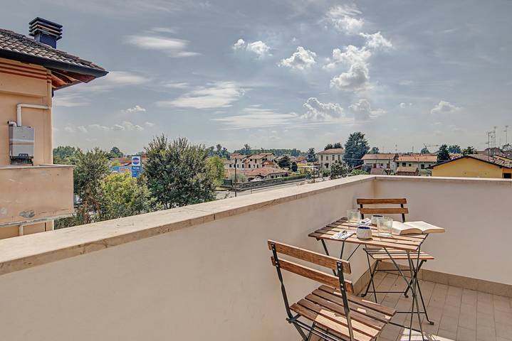 Appartamento intero, Appartamento 'Regina House Vigevano' con Balcone, Wi-Fi e Aria Condizionata in Vigevano, Provincia di Pavia