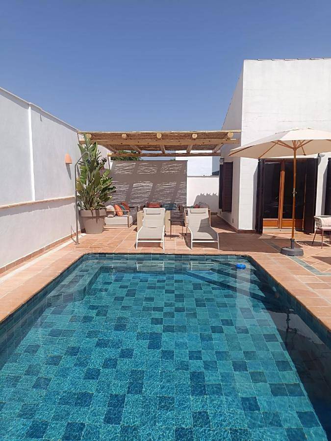 Chalet para 6 personas, con Jacuzzi y Terraza además de Jardín y Piscina en Campo de Cartagena