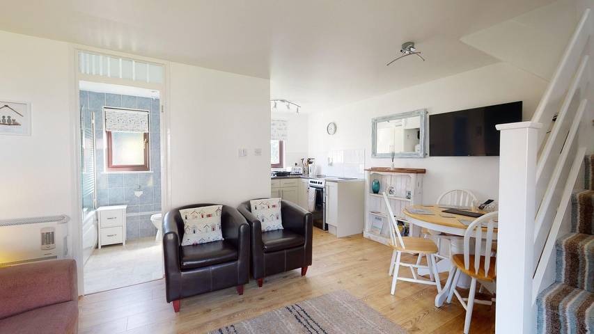 35 Strawberry Hill, Tolroy Manor in Hayle, Cornwall