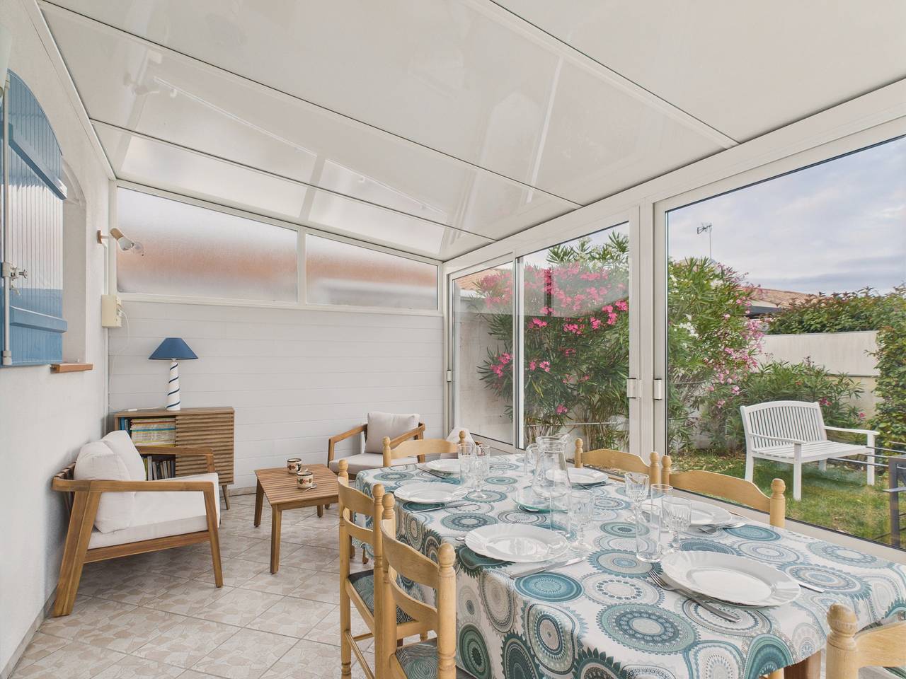 Jardin et véranda - Maison 4 adultes 2 enfants in Saint-Hilaire-de-Riez, Valle del Loira