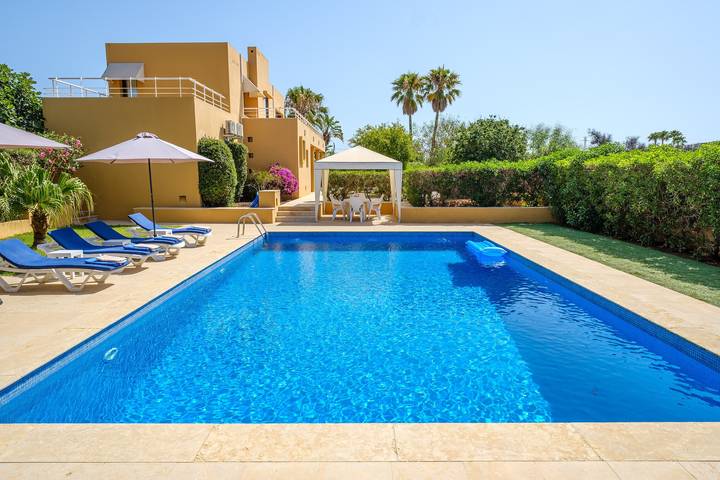 Villa pour 6 personnes, avec jardin et jacuzzi dans Sant Josep de sa Talaia - 2