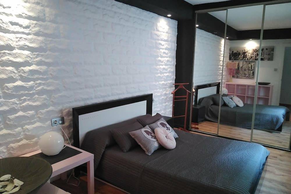 Apartamento entero, Cómodo Piso Con Wifi, Entre Ciudad De Las Artes Y Las Playas in Valencia, Costa de Valencia