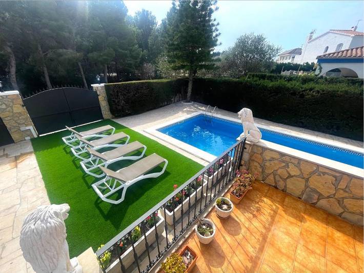 Villa pour 8 personnes, avec Balcon et Terrasse ainsi que Jardin et Piscine à Miami Platja - 3