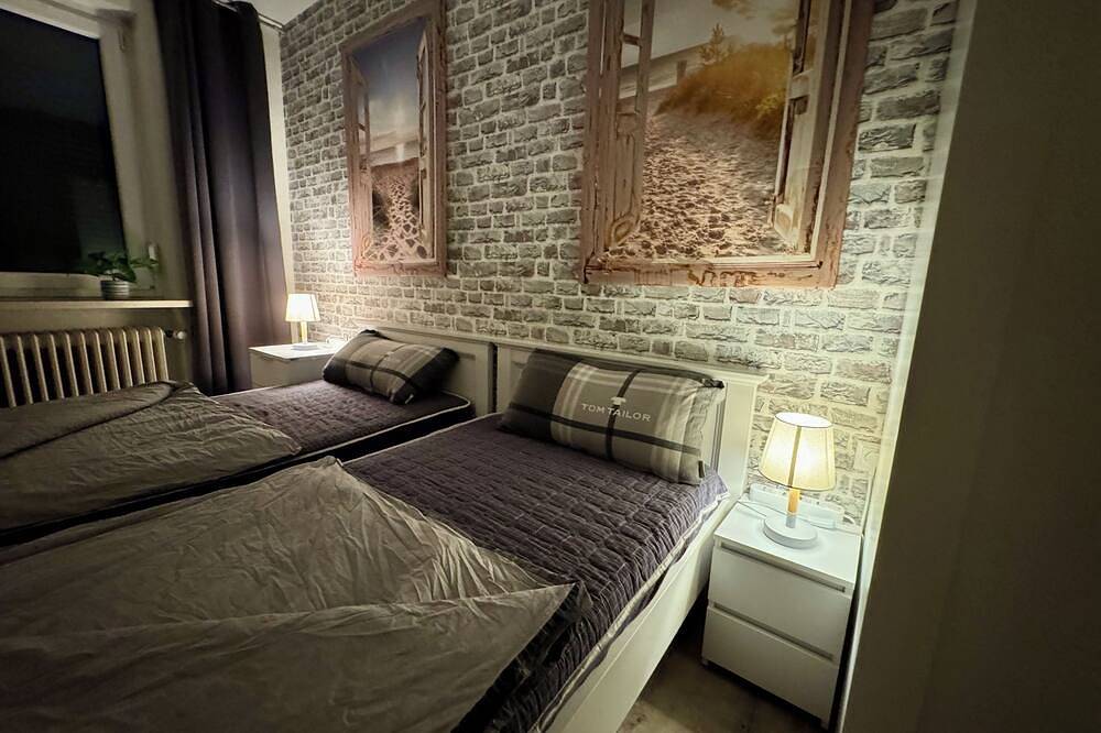 Ganze Wohnung, Zwei Zimmer Appartement ( ideal für 2 Pers.) in Bremen, Bremen Bundesland
