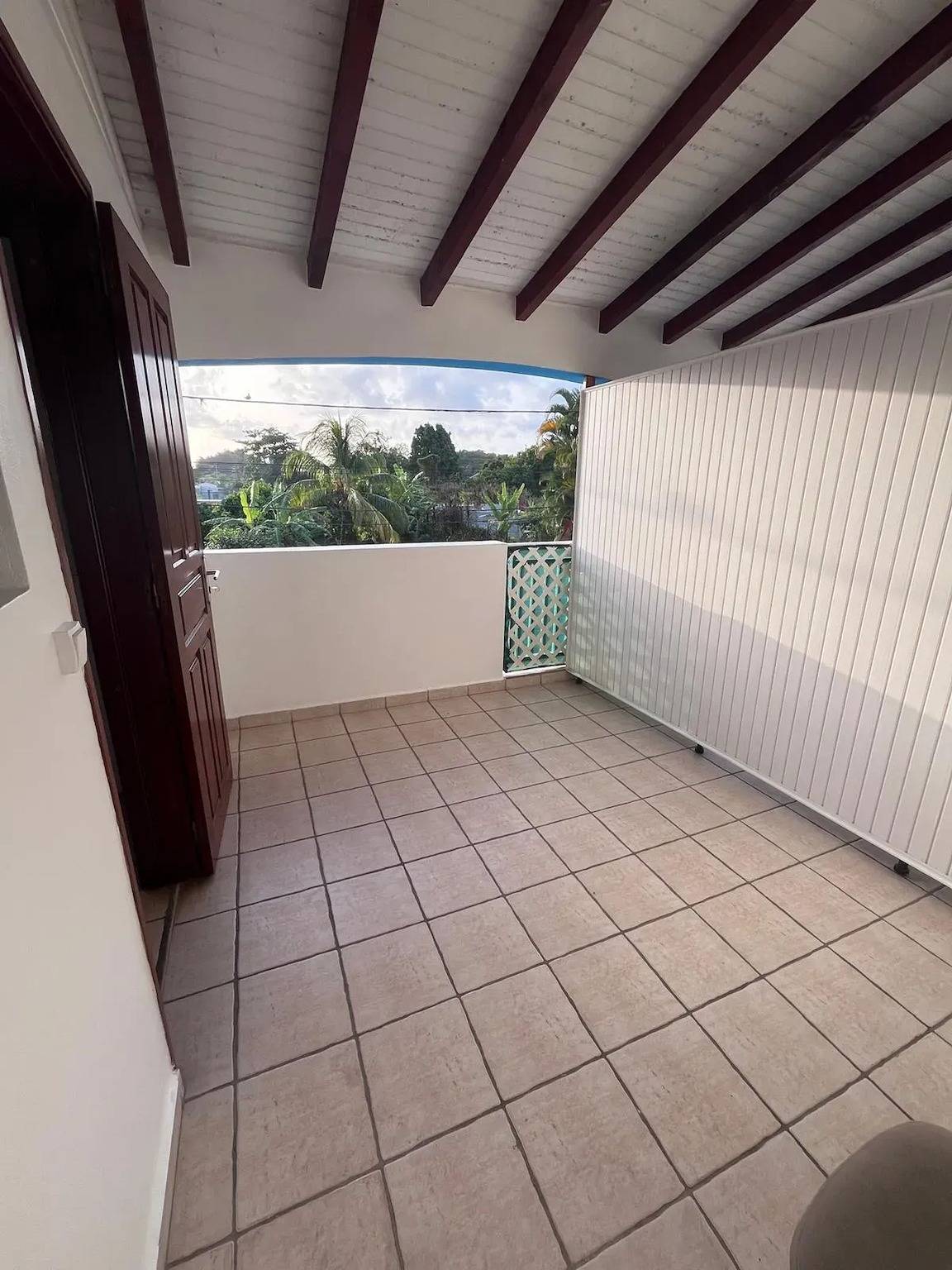 Apartamento entero, Apartamento Les Abymes 56 m² con Terraza in Les Abymes, Guadalupe