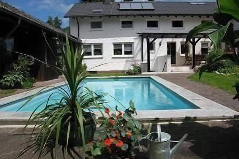 Ganze Wohnung, Ferienwohnung Bernlohe für 1 - 4 Personen mit 1 Schlafzimmer - Ferienwohnung in Roth, Frankenalb