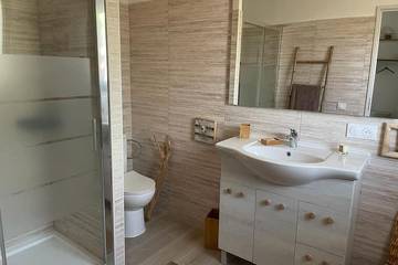 Villa pour 6 Personnes dans Cala Rossa, Lecci, Photo 4