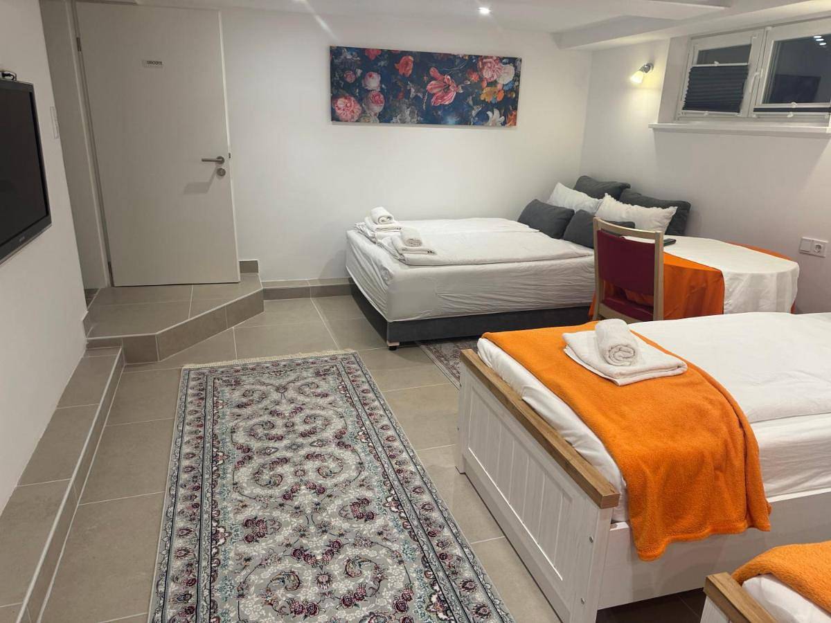 Ganze Ferienwohnung, Privatzimmer Hamburg Alsterdorf in Hamburg Alsterdorf, Hamburg