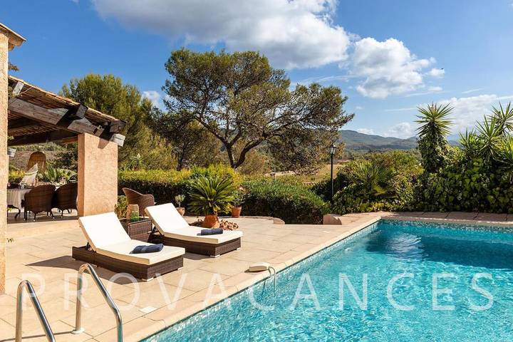 Villa pour 8 personnes, avec balcon/terrasse et piscine - 1