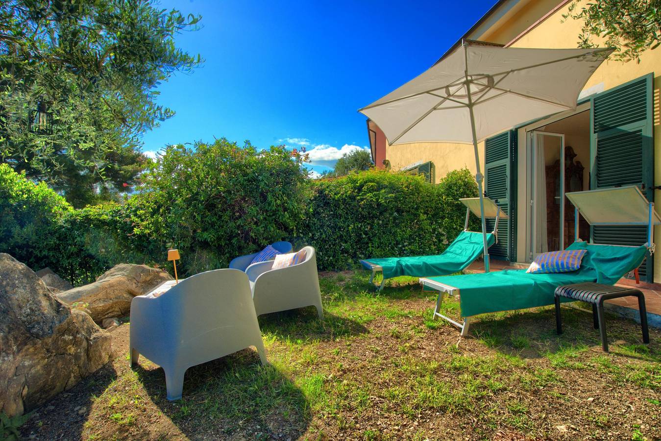 Residenz für 2 Personen mit Balkon/Terrasse in Oneglia, Imperia