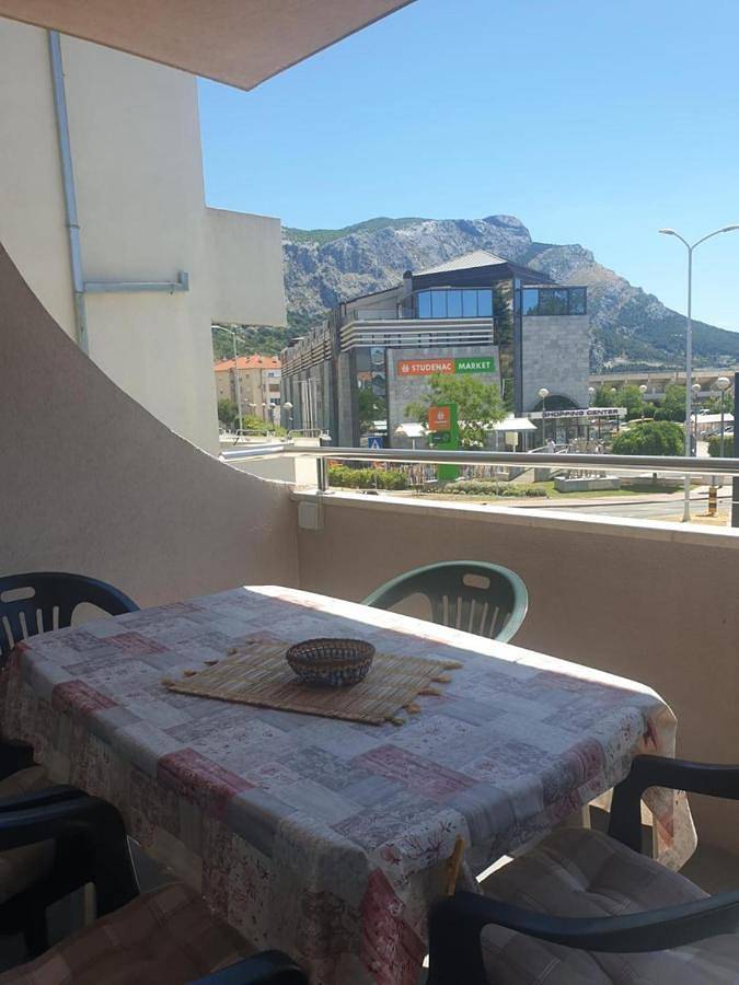 Two-Bedroom Apartment in Omiš (Dalmatia), Omiš