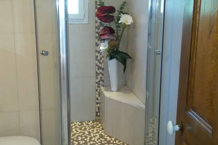 Gîte pour 2 personnes, avec jardin et terrasse à Meyreuil - 4