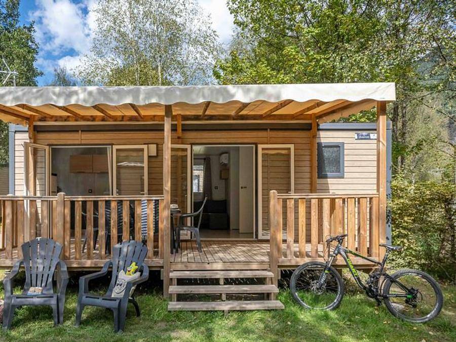 Camping Le Colporteur - Ciela Village - Mobilhome 4 personnes - Ciela Privilège - 2 chambres - barbecue in Le Bourg-d'Oisans, Parc national des Écrins