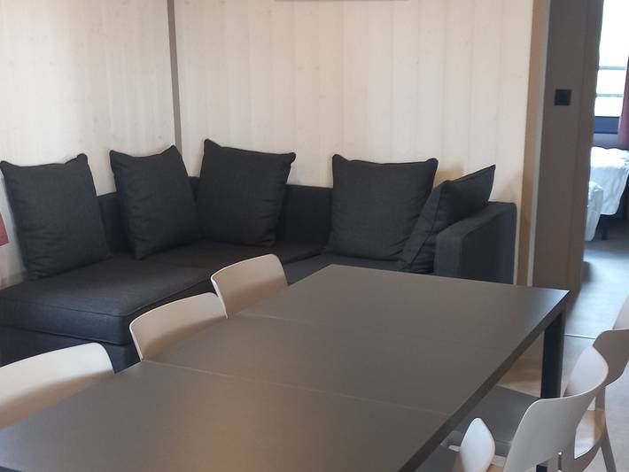 Gîte pour 6 personnes, avec jardin ainsi que terrasse et piscine à Marzan - 2