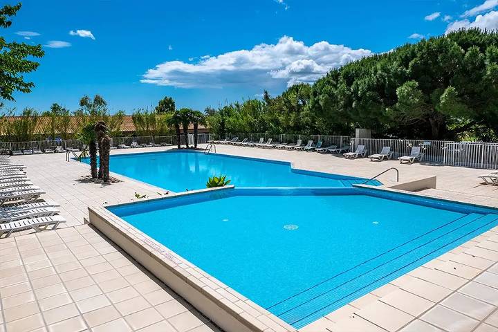 Camping pour 4 personnes, avec piscine et terrasse, animaux acceptés à Canet-en-Roussillon - 3