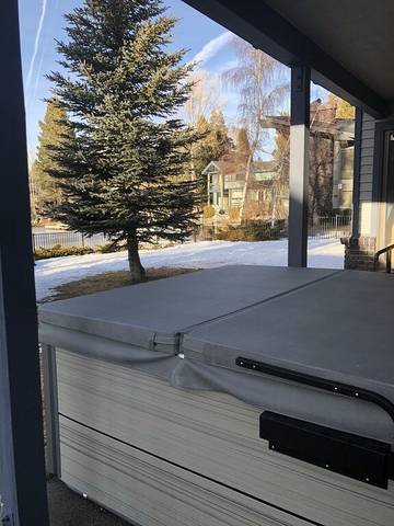 Vacation Home for 10 Guests in Tahoe Keys, South Lake Tahoe, Picture 2