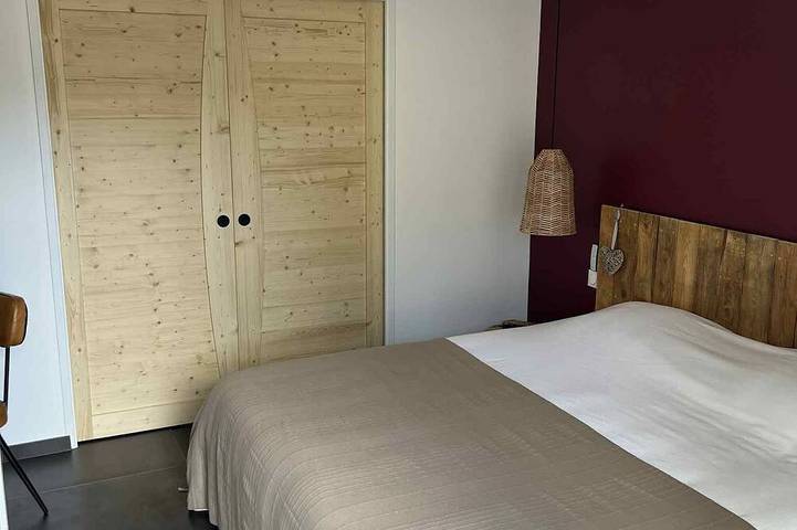 Gîte pour 4 personnes, avec jardin à Craponne - 2