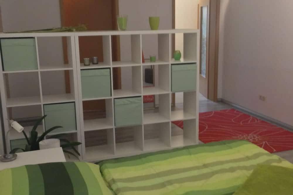 Ganze Wohnung, Askanier Ferienwohnung direkt am Werbellinkanal für 2-3 Pers. ** Schorfheide in Eichhorst, Schorfheide