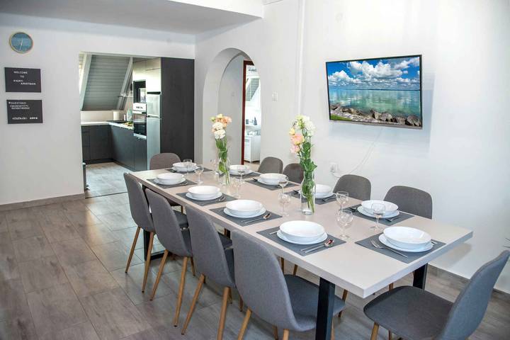 Ferienwohnung für 16 Personen, mit Garten und Balkon