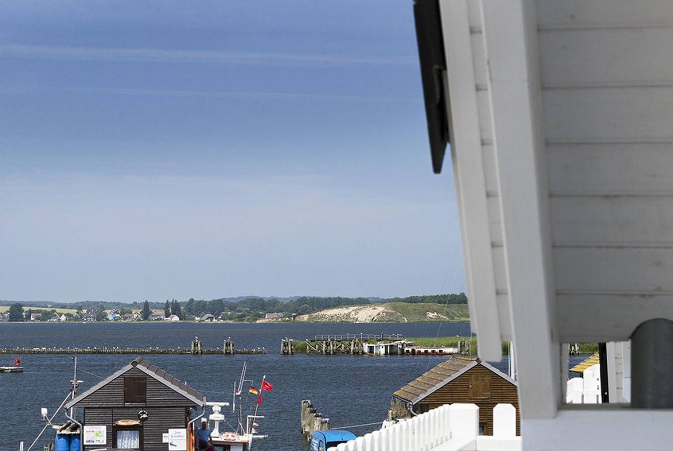 Ferienhaus mit Meerblick, Terrasse und eigener Sauna - Ferienhaus Mantjemantje in Gager, Mönchgut