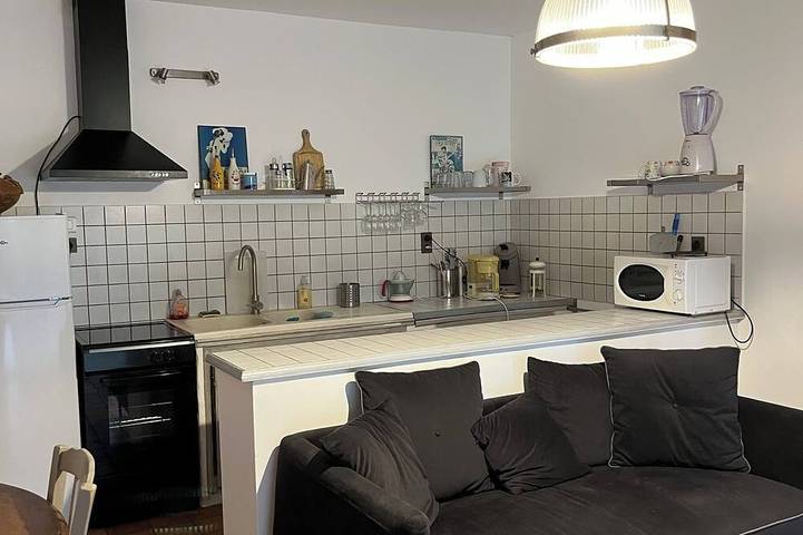 Ganze Wohnung, Studio in the countryside near village with all amenities in Sénas, Arles und Umgebung