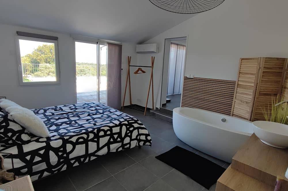 Maison et cadre reposant, vue imprenable sur le Mont Ventoux (piscine + spa) in Bidon, Privas (arrondissement)