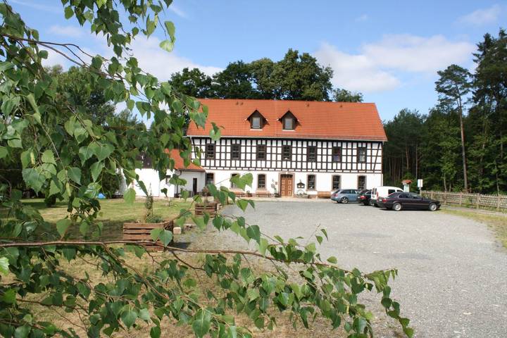 Ganze Ferienwohnung, Zu den grauen Ziegenböcken - Zum Teufelsee, 1 Schlafzimmer, max. 4 Personen in Saaleland