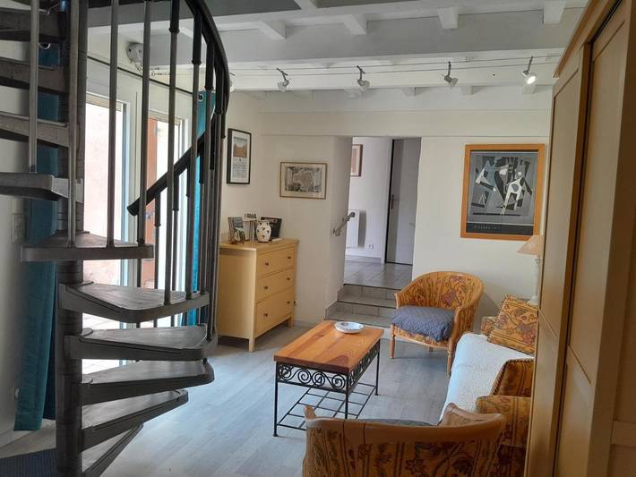 Gîte pour 3 personnes, avec vue et terrasse à Montfaucon (France) - 2