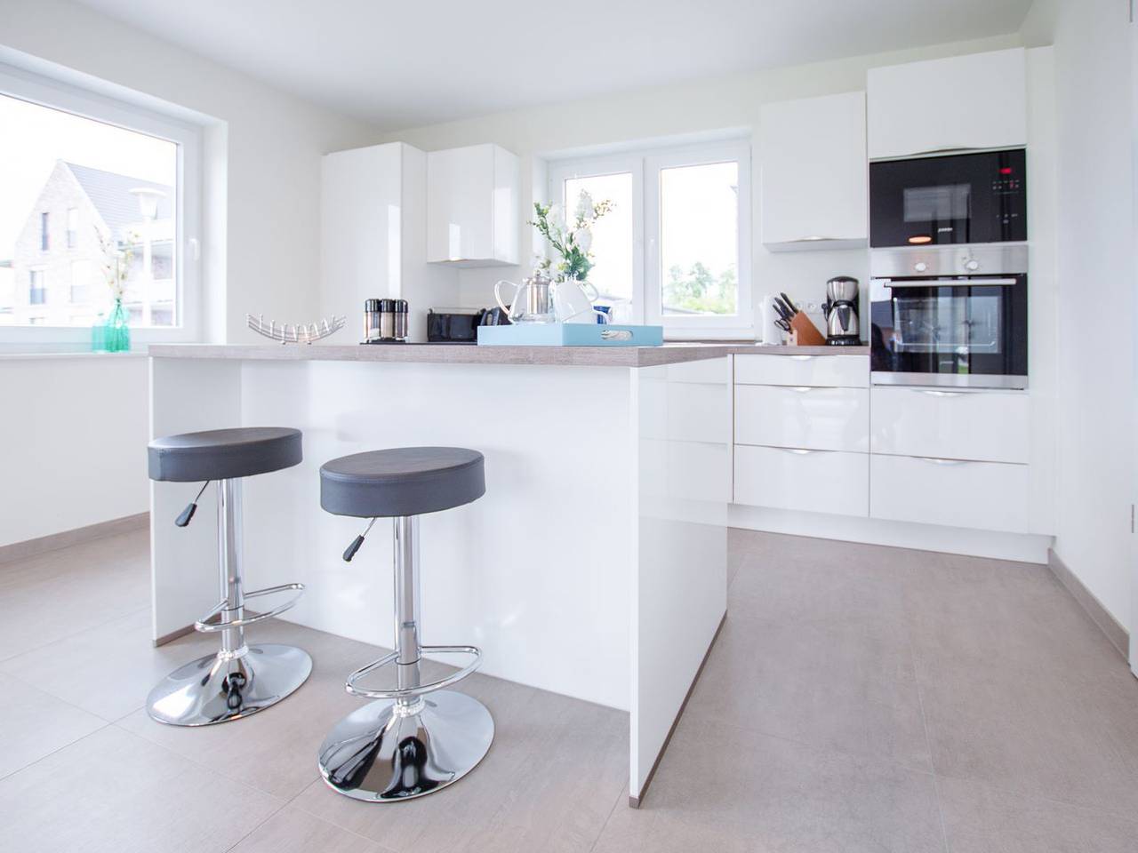 Modernes Ferienhaus in Burhave. Zentral aber trotzdem ruhig gelegen. Hundefrei. in Burhave, Butjadingen