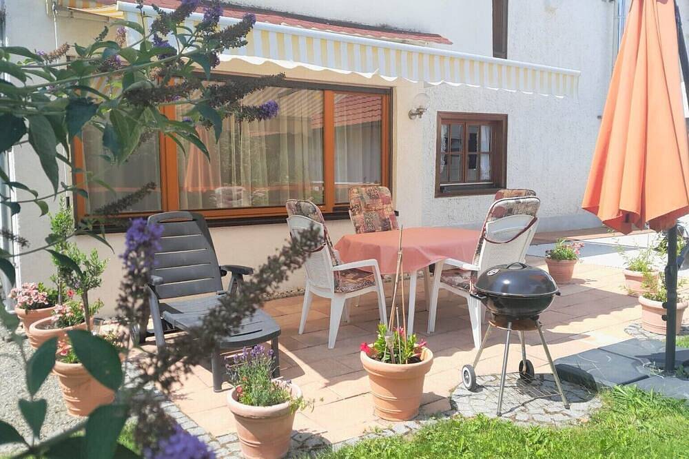 Ganze Wohnung, Ferienwohnungen Dürringer\n2-Zimmer-Wohnung Linzgau, 70 qm, 6 km zum Bodensee in Owingen, Bodenseekreis