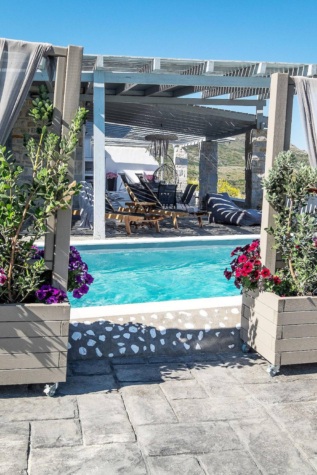 Schöne Villa Thetis mit eigenem Pool in Paros