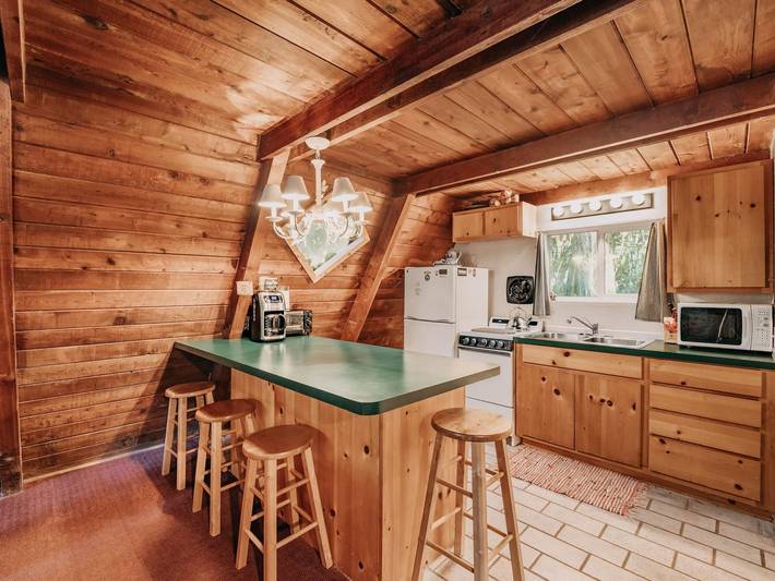 Nostalgischer, rustikaler Rückzugsort in den Ber in Glacier, Mount Baker-Snoqualmie Nationalwald