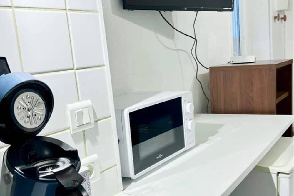 Entire apartment, L'Océan: 300 m downtown station Wifi Parking in Belfort, Territoire-de-Belfort