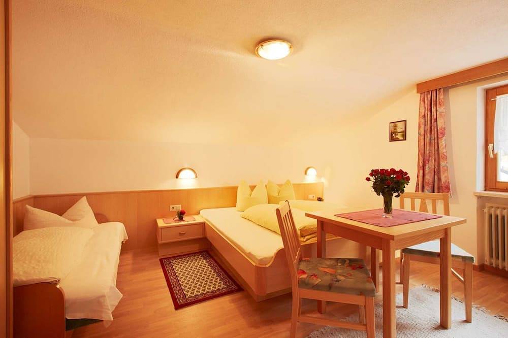 Ganze Wohnung, Haus Bergblick - Apart Adrian 1 in Nauderer Berge, Pfunds