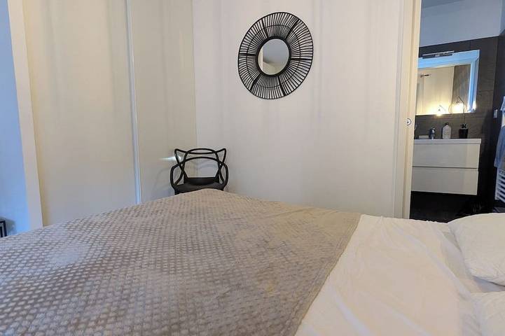 Location de vacances pour 9 personnes, avec jacuzzi et jardin dans Office De Tourisme De Sainte Lucie De Porto Vecchio - 2