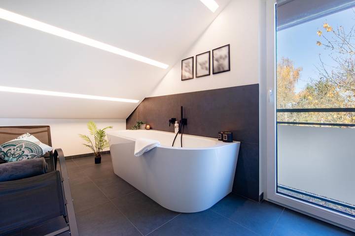 Ganze Ferienwohnung, 2-Bett- Ferienwohnung Eifelpur, Weitblick in Ellscheid, Vulkaneifel