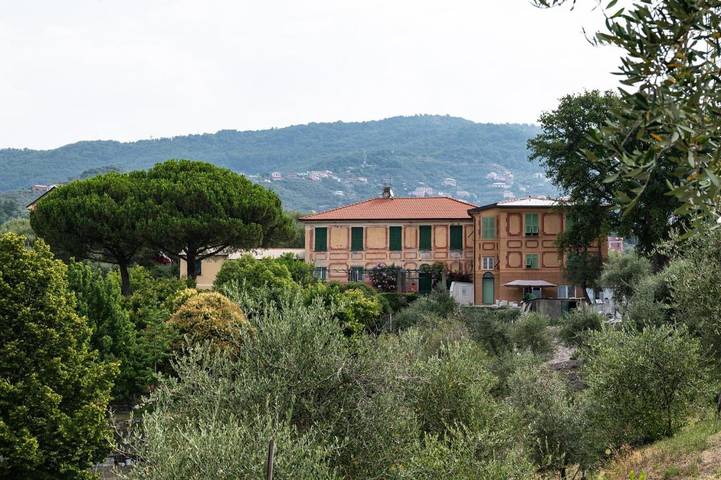 B&b per 2 persone, con Balcone e Terrazza nonché Giardino a Comune di Lavagna