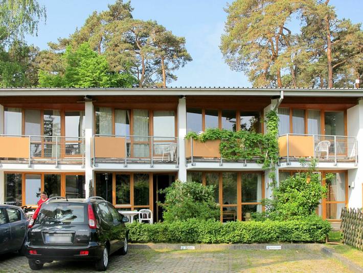 Ferienwohnung für 4 Personen, mit Balkon und Terrasse sowie Garten in Lubmin