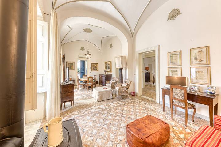 Casa vacanza per 10 persone, con Balcone e Giardino a Leuca
